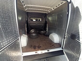 PEUGEOT BOXER 2.2HDi 103kW 5MÍST - 5