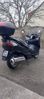 Suzuki Burgman 400i v perfektním stavu - 5