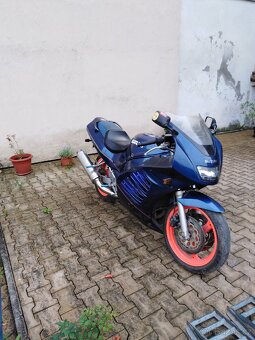 Suzuki rf 600 - 5