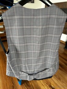Prodám nový oblek na střední postavu, velmi pěkný - 5