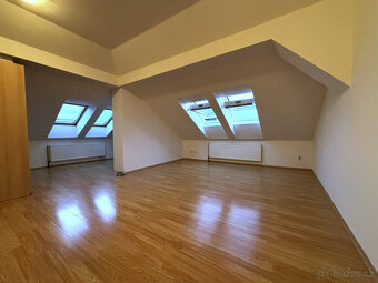 Pronájem bytu 2+kk, Krátká, Plzeň, 14.000,- Kč/měs, 65 m2 - 5