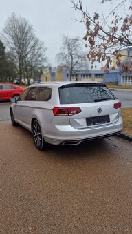 Volkswagen Passat - 5
