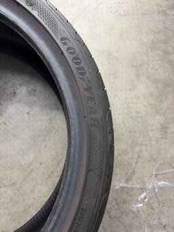 Letní pneu 235/35/19 - 5