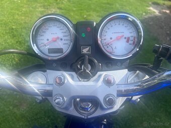 Honda Hornet 600CB - 5