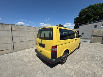 VW Transporter T5 2.0 Tdi 62 kw r.v. 2015 9 míst - 5