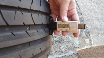 2ks letni pneu Sava 225/50-17 vzorek okolo 6,5mm - 5