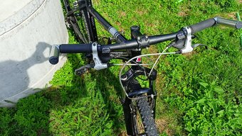 Prodám starší horské kolo vel.M - 5