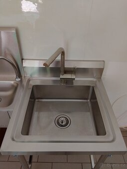 Nerezové dřezy - 5