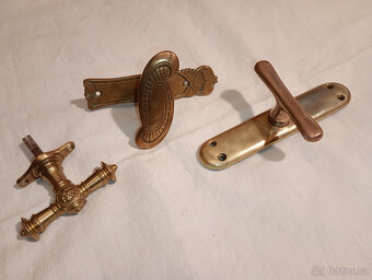 MOSAZNÉOkenní kličky,rozvory,půlolivky - 5