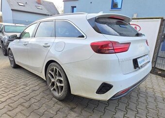 Kia Cee´d 1.5-NAVI-KAMERA-AUTOMAT - 5