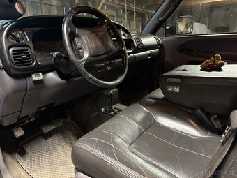 Dodge RAM 2500 Cummins 4x4 - 5