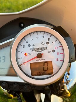 Triumph Speed Triple 1050 - 5