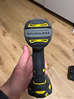 Stanley FatMax V20 Akku-impaktor (SFMCF820) NOVÝ - 5
