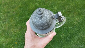 Starý sklěněný korbel do vaší sbírky. Výška 24cm, klrásný - 5