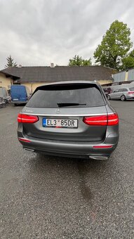 Mercedes- Benz E 300 de, DPH - 5