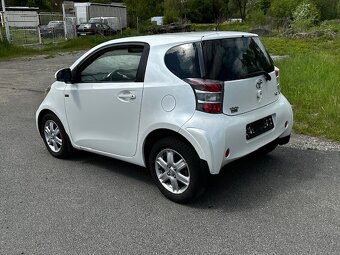 Toyota IQ 1.0i 50kw, r.2009, STK, klimatizace, 3.majitel - 5