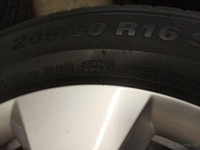 ŠKODA OCTAVIA 4-TWISTER-16"NOVÁ ALU  S LETNÍMI PNEU 205/60 - 5