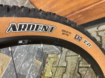 Celoodpružené karbonové horské kolo - 5