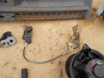 Díly Ford Transit Connect 1.8DI 55kw (č.1) - 5