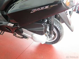 Honda Jazz 250 - 5