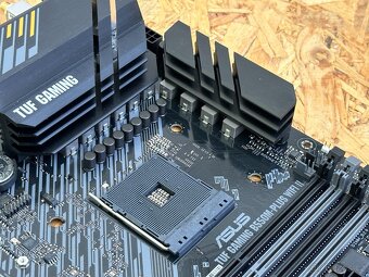 ASUS TUF GAMING B550M-PLUS WIFI II - 5