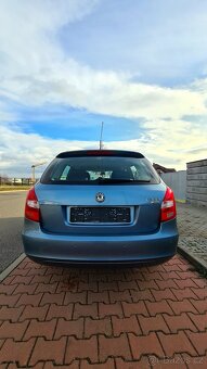Škoda Fabia 2 Combi 1.4 16v MPI Style Edition - park.senzory - 5