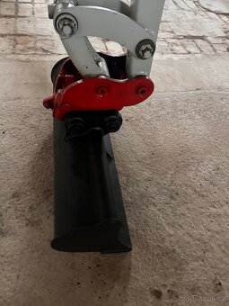 Minibagr Takeuchi TB216 2015 2x lžíce - 5