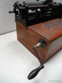 Starý přístroj Parlograf - 5