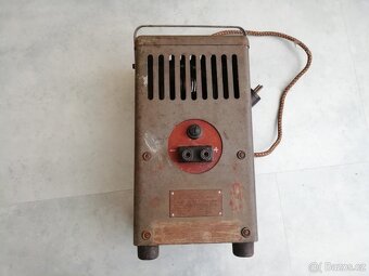 Elektronková nabíječka autoakumulátorů - 1. republika ČSR - 5