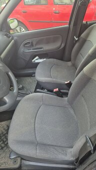 Renault Clio 1.2 43 kW 2004 - 5