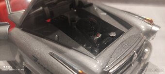 Borgward Isabela Revell Cabrio 1:18 - 5