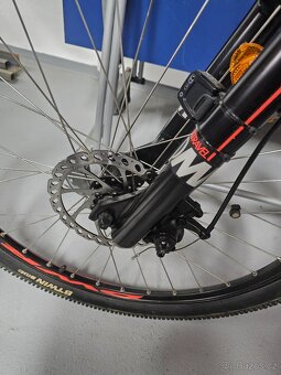 HORSKÉ KOLO ZNAČKY BTWIN ROCKRIDER 500 - 5
