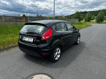 FORD FIESTA 1.2 - 5