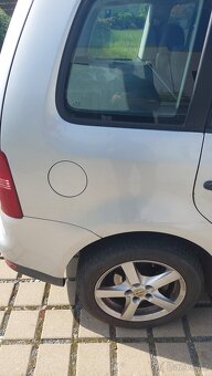 vw touran 1,9 tdi 77 KW 2007 - 5