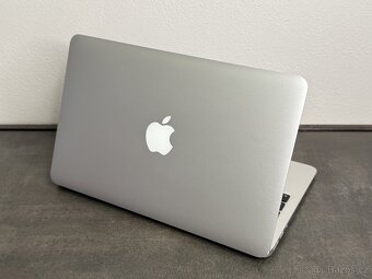 Macbook Air 11" 2013 / I5 / 4GB / 128GB - DPH - 5