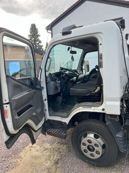 Mitsubishi Fuso 7C15 nosič kontejnerů - 5
