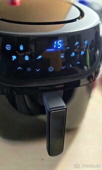 Horkovzdušná fritéza Russell Hobbs 27170 56 - 5