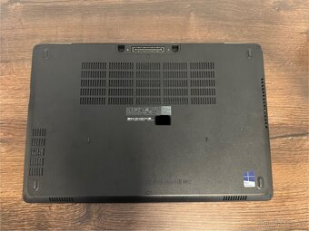 Dell Latitude E5570 - 5