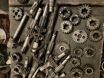 čezet 175 díly z převodovek - 5