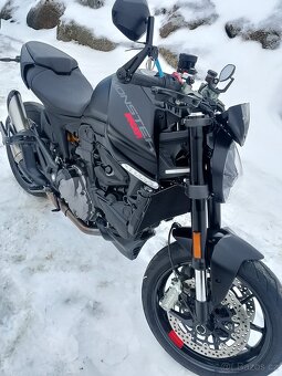 Ducati monster 937 - 5