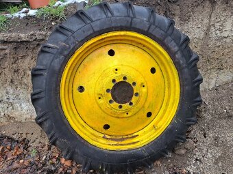 Bělorus, belarus, traktorbagr kola - 5