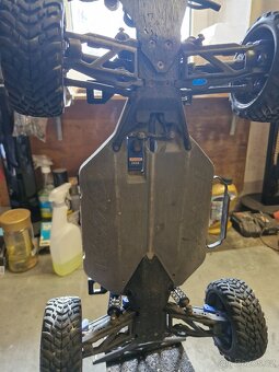 Traxxas Slash 4×4 2S - 5