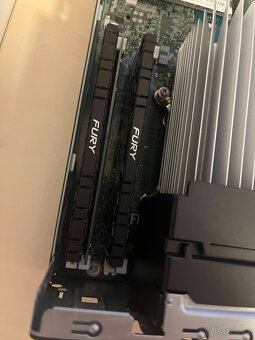 Fujitsu Esprimo D7010 – Kompaktní PC s Windows 11 - 5