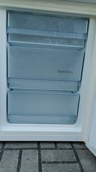 Lednice v top stavu - 5