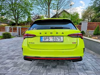 Prodám nebo přenechám úvěr na Octavia RS combi - 5