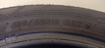 Falken HS 499 Eurowinter 185/60 R15 88T 5,5 mm - 5