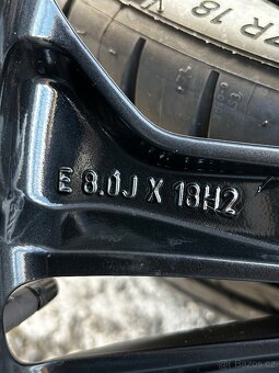 Ford Focus ST-Line , 235/40/18 Michelin - 5