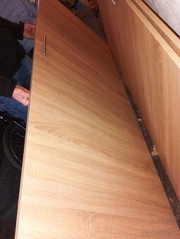 Velká šatní skříň - 5