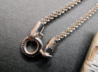 Stříbrný (925) řetízek s přívěskem Nefertiti - 5