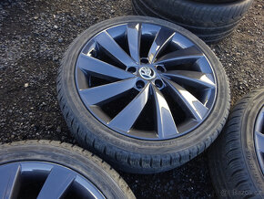 Alu kola Škoda Octavia 3 225/40/18 zimní 7mm - 5